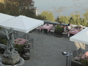 Отель Крылья