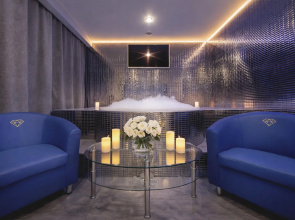Aleks na Frunzenskoj Hotel