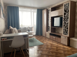 Квартира Уютная квартира с камином и лоджией на Ветеранов