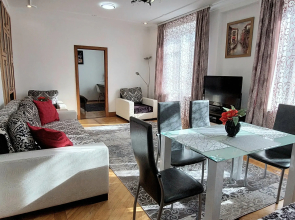 4-h Komnatnye v Tsentre Na Komsomolskaya 29 Apartments