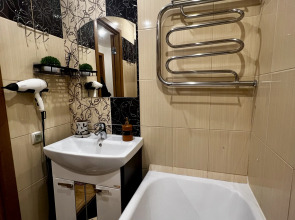 Квартира Большая 4-х комнатная квартира недалеко от центра