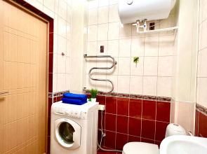 Уютные Апартаменты в Центре Города рядом с пл. Куйбышева (ул. Галактионовская 106А)