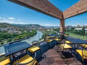 Hotel Golden Tulip Design Tbilisi