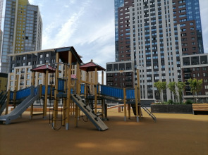 Квартира на Азина 25