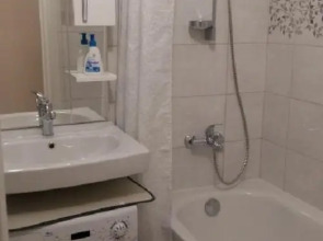 Апартаменты на Уральской 4