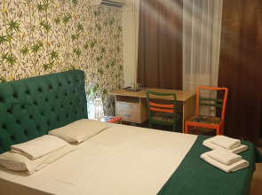 Отель Мажор