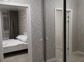 Апартаменты Двухкомнатная Квартира на Алексеева 27