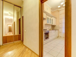 Квартира Трёхкомнатная с изолированными комнатами и балконом