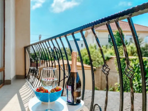 Квартира у Моря с Бассейном