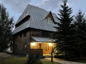 Bankovskaya Dacha Guest House