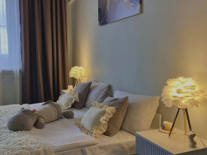 Uyutnaya kvartira s konditsionerom s vidom na prirodu Flat