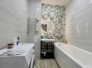 Квартира Просторная 2Комнатная Рядом с Аэропортом на Гусарской