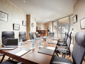 Отель Ренессанс Минск Конгресс и СПА Центр