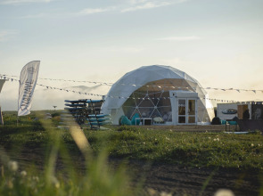 Глэмпинг Школа Сёрфинга Snowave Kamchatka