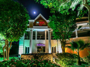 Отель Sultan Gardens