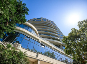 Апартамент Люкс Красивейший в ЖК «Барселона парк» с большим балконом и видом на море