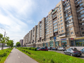 Солнечная квартира у Ледового дворца