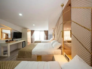 Luxury Airport Hotel by Zazzoni