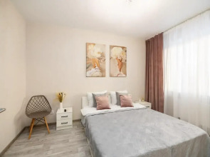 Квартира комфортные Ивана Захарова 18/2