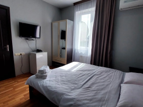 Отель Max Comfort