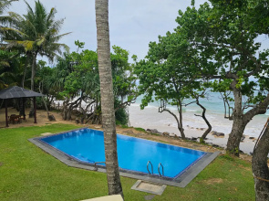 South Point Abbey 4 bedroom beach front Villa