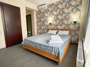 Отель Very Hotel