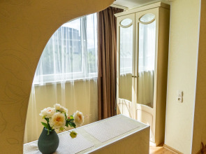 Апартаменты на Шмидта 1/1