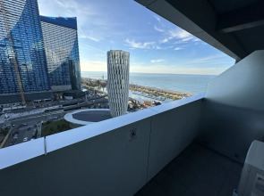 Апартаменты с видом на первой линии моря в 5* Апарт-отеле (Новый Батуми, центр набережной) (13)