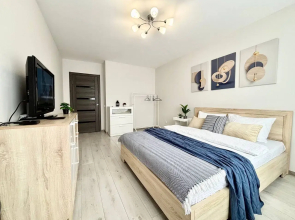 Svetlaya Odnokomnatnaya Dlya 4kh Gostey S Otdelnymi Komnatami Flat