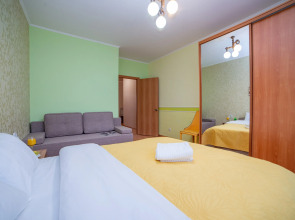 Апартаменты Бажова 68