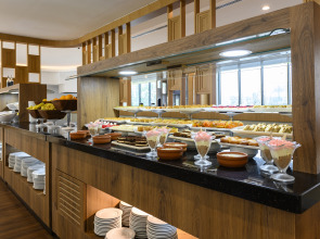 Отель La Quinta by Wyndham Istanbul Gunesli