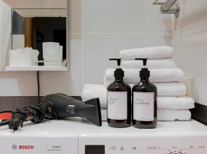 Квартира Современная и уютная квартира рядом с метро и ТЦ