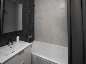 Апартаменты Unique Apart Канарейка напротив ЛДК и Кузбасс-Арены на 1-ой Заречной 9