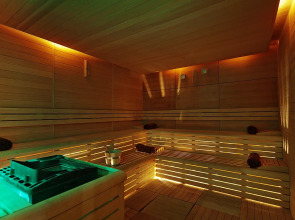 Отель Merit Crystal Cove Casino & SPA