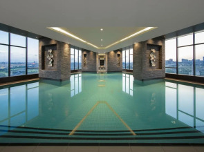 Отель Centro Westside by Rotana