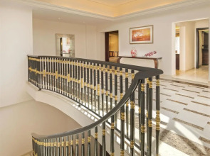 Grand Hyatt Doha Hotel & Villas