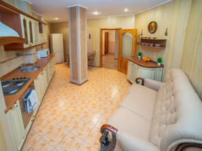 Апартаменты Радищева 12 трехкомнатная