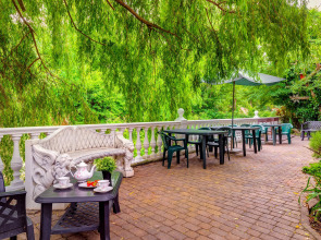 Отель Ашамба