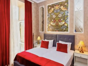 Отель La Casa Old City