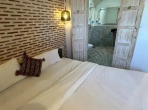 Отель Islane