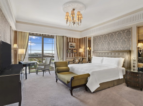 Отель Al Habtoor Palace