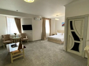 Отель Alexander