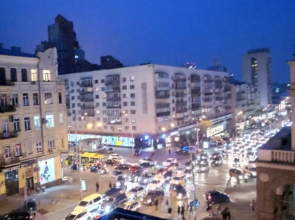 Na L'va Tolstogo Apartments
