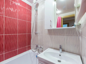 Апартаменты Гости Любят у метро Римская Бежевая