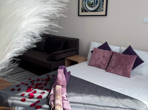 Дистрикт Marina на Промышленной