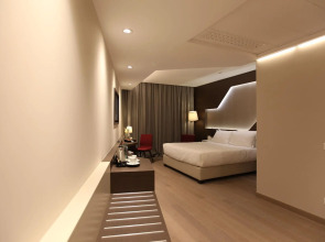 DoubleTree by Hilton Hotel Yerevan City Centre