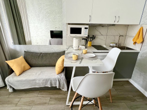 Квартира Светлая и уютная студия в центре города