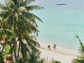 Отель Beach Hotel Dhigurah