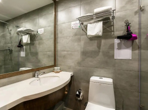 Отель Renion Hills Almaty