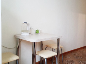 Квартира 2-х комн. Молодогвардейцев 26